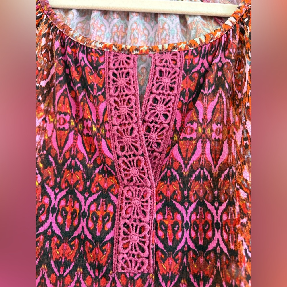 Women's Multicolor Patterned Top - Picture 2 of 3